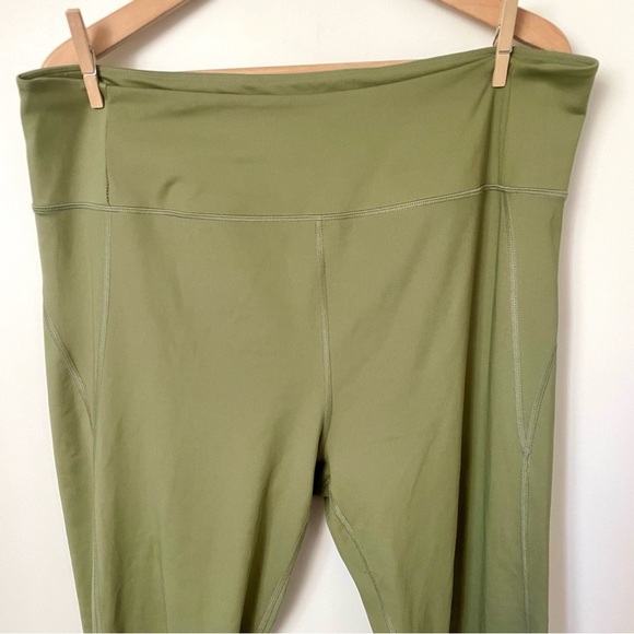 Girlfriend Collective High Rise Compression 7/8th Leggings - Picture 3 of 5